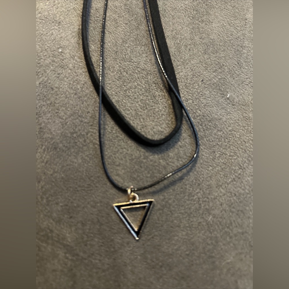 Biker Punk Black Surfer Emo Triangle Pendant Necklace Choker Ajustable Chain N